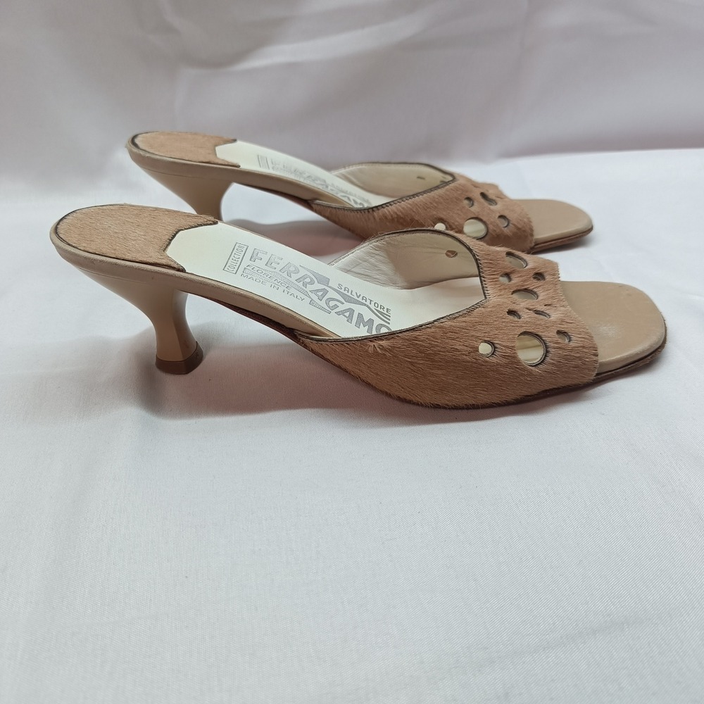 Salvatore Ferragamo Calf Hair Laser Cut Out Mules Kitten Heel Tan 5.5B Designer - Picture 6 of 10